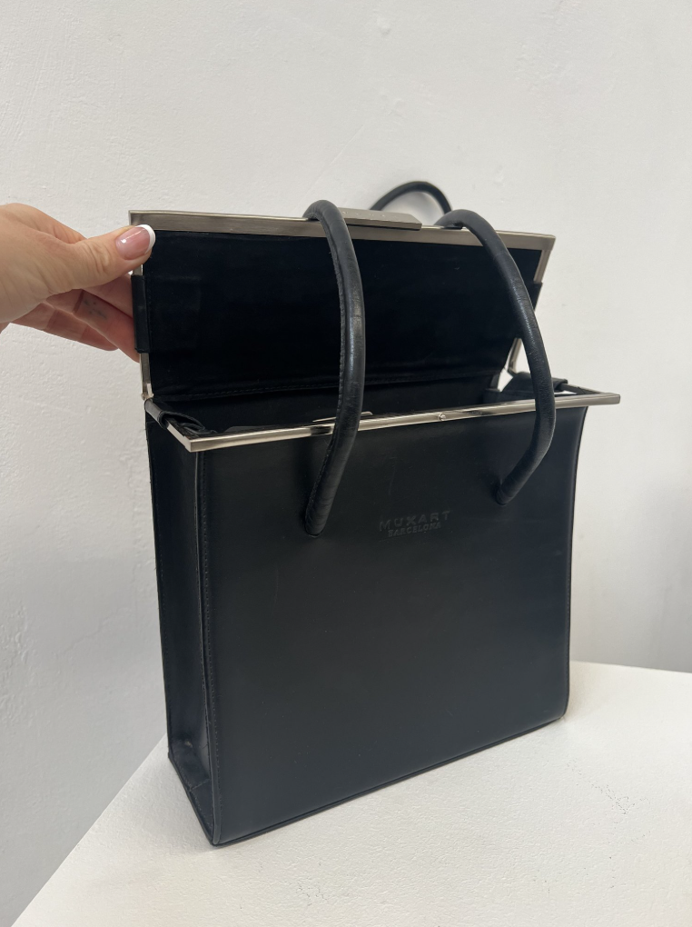 Thumbnail 9b7c5578-fde8-466f-bc2d-25c5104c7489