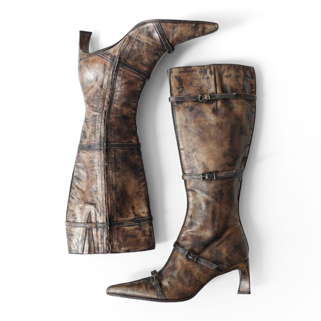 Muxart 2000s Distressed Leather Buckle Boots by MUXART in size EU 39 from SHOES category