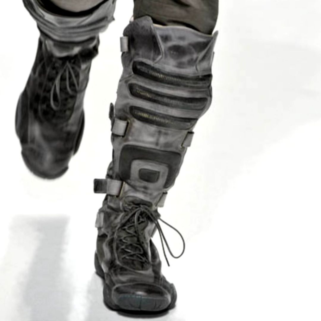 ARCHIVE FW2008 PATENT LEATHER SPLIT SOLE BOXING BOOTS  by MARITHE AND FRANCOIS GIRBAUD in size EU 38 from SHOES category