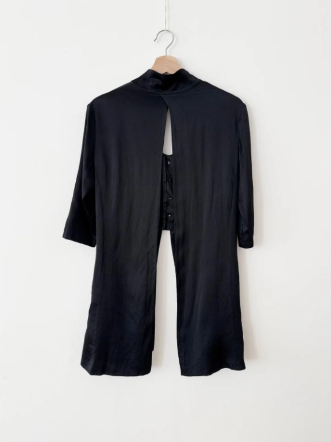 Thumbnail f2508ffb-bff2-4b34-ba77-a57f98f5c576