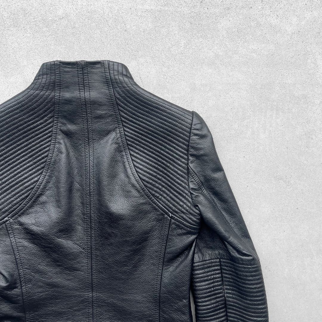 Thumbnail e794f13f-73e0-42a4-9210-3557b33e618e