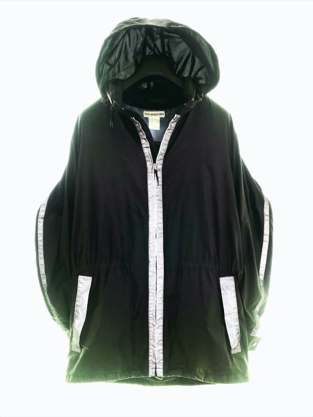 Issey Miyake Men Spring/Summer 1998 3M “Light-Up” Jacket  Designed by Naoki Takizawa by ISSEY MIYAKE in size L from COATS & JACKETS category