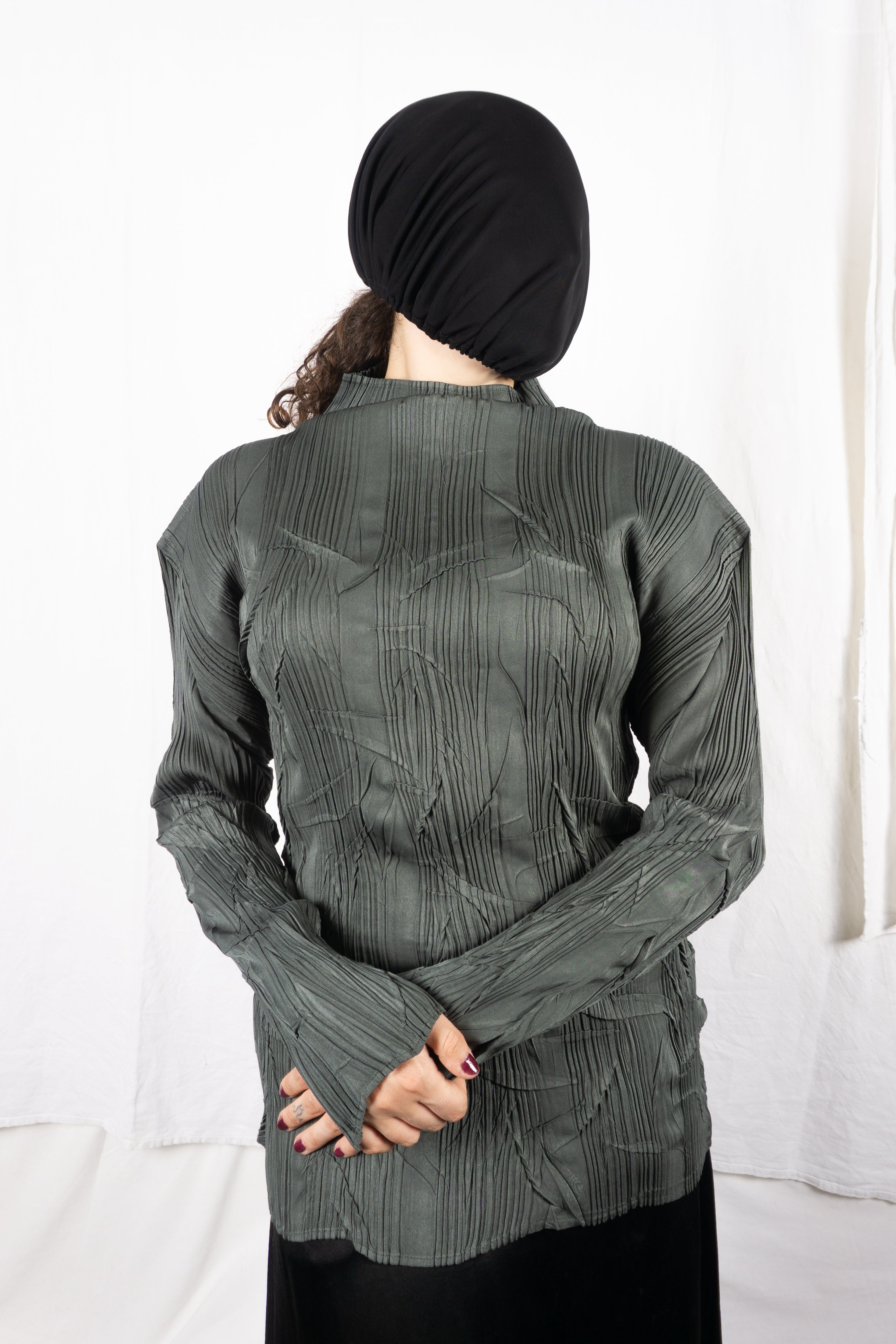 ISSEY MIYAKE A/W 1995 by ISSEY MIYAKE in size L from TOPS category