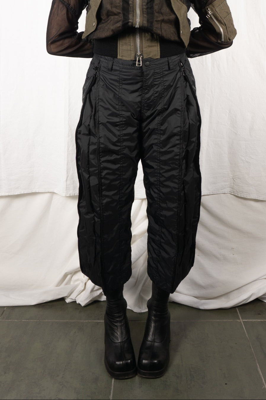 ISSEY MIYAKE 00s by ISSEY MIYAKE in size S from TROUSERS category