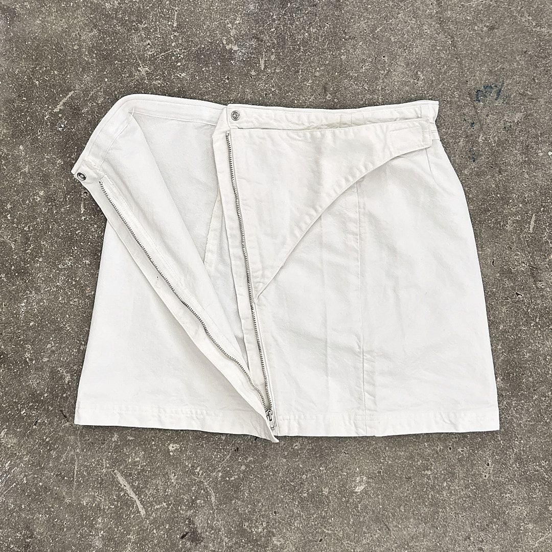 Thumbnail 77af356d-8033-45d6-98fa-ddfc17f39f8c