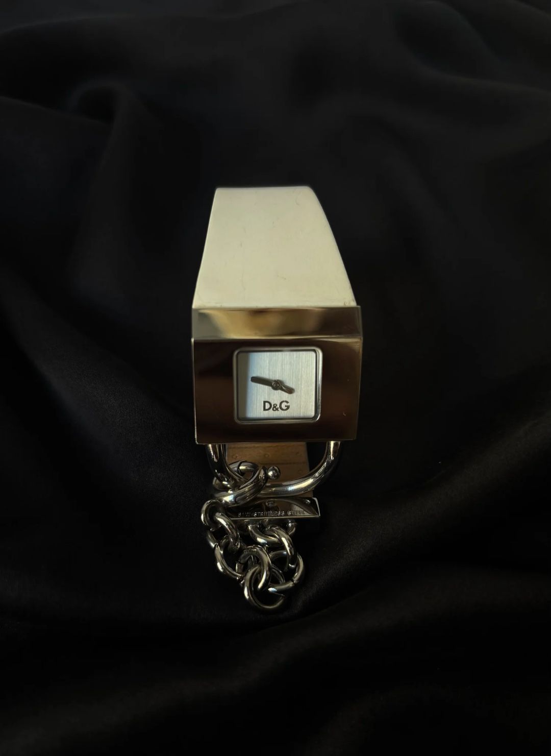 Vintage Dolce & Gabbana Chain Watch by DOLCE & GABBANA in size N/A from ACCESSORIES category