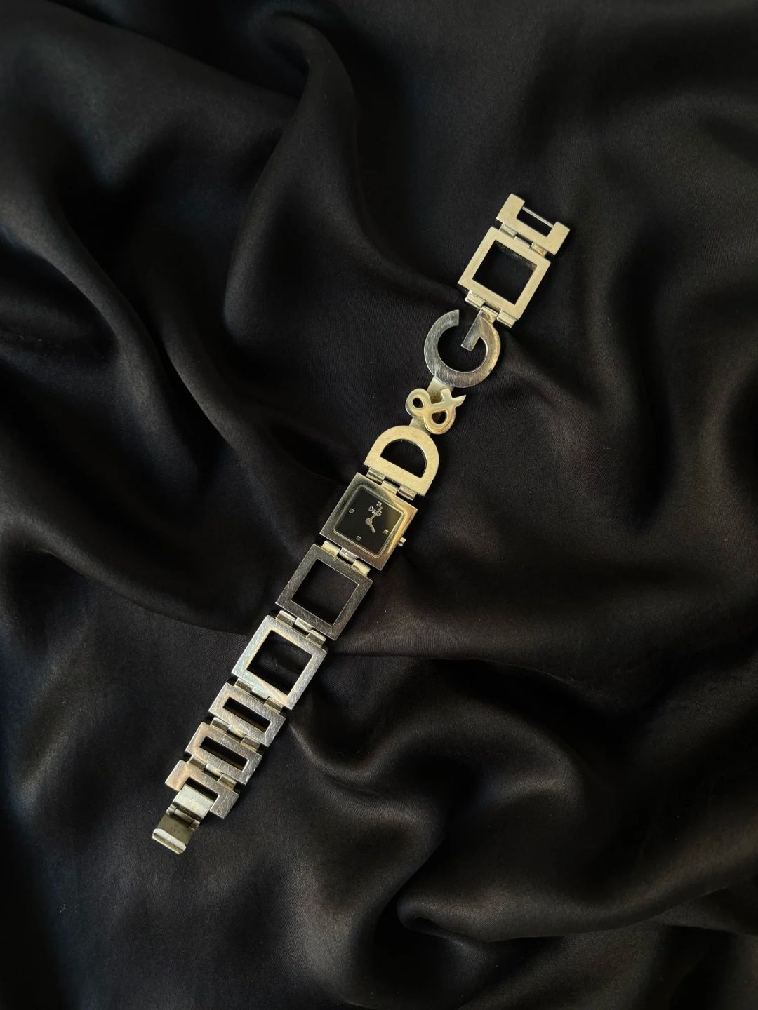 Vintage Dolce & Gabbana Letter Watch by DOLCE & GABBANA in size N/A from ACCESSORIES category