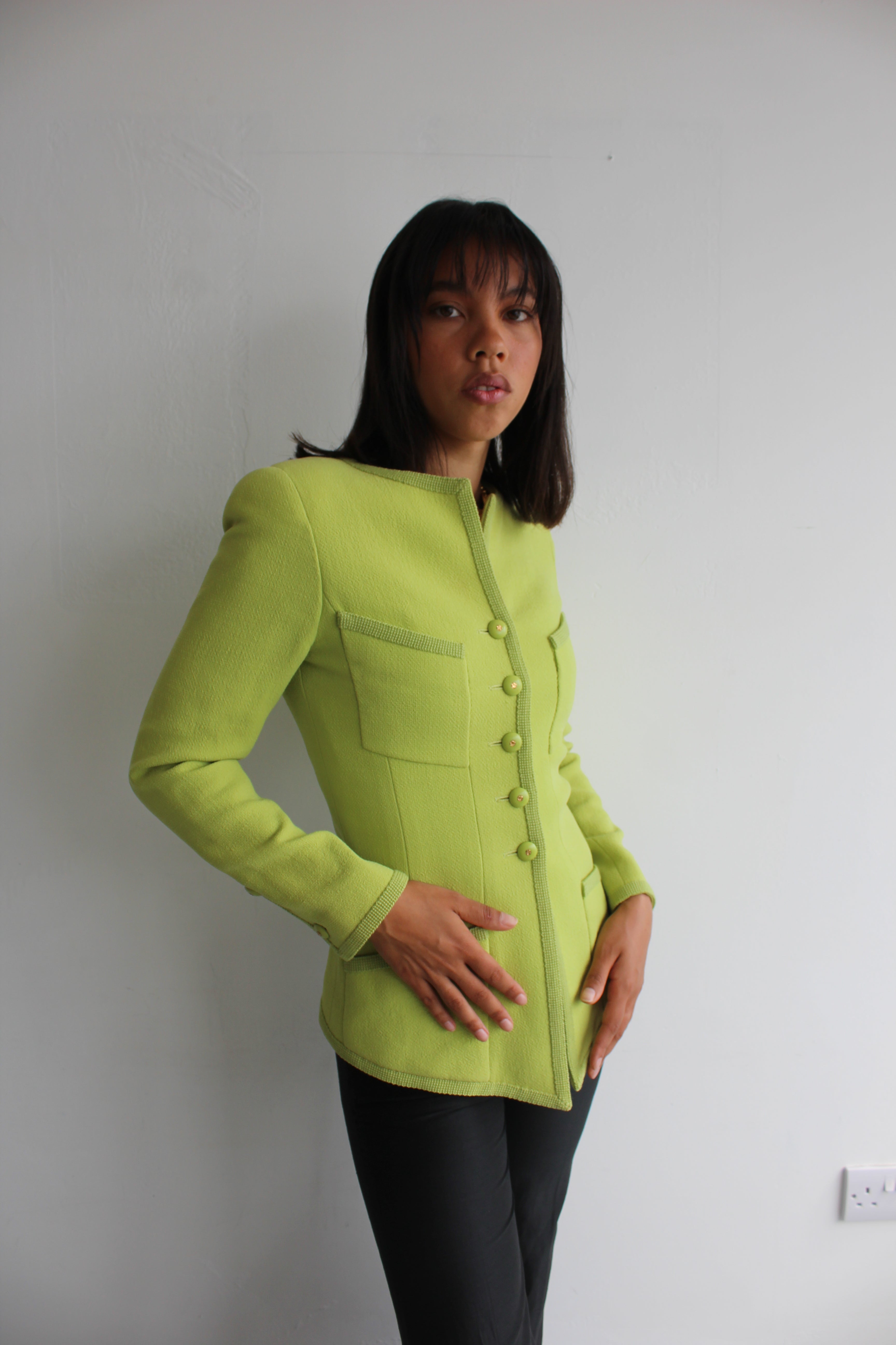 Thumbnail abf95bf6-1e67-49f2-8daf-13607efa2fca