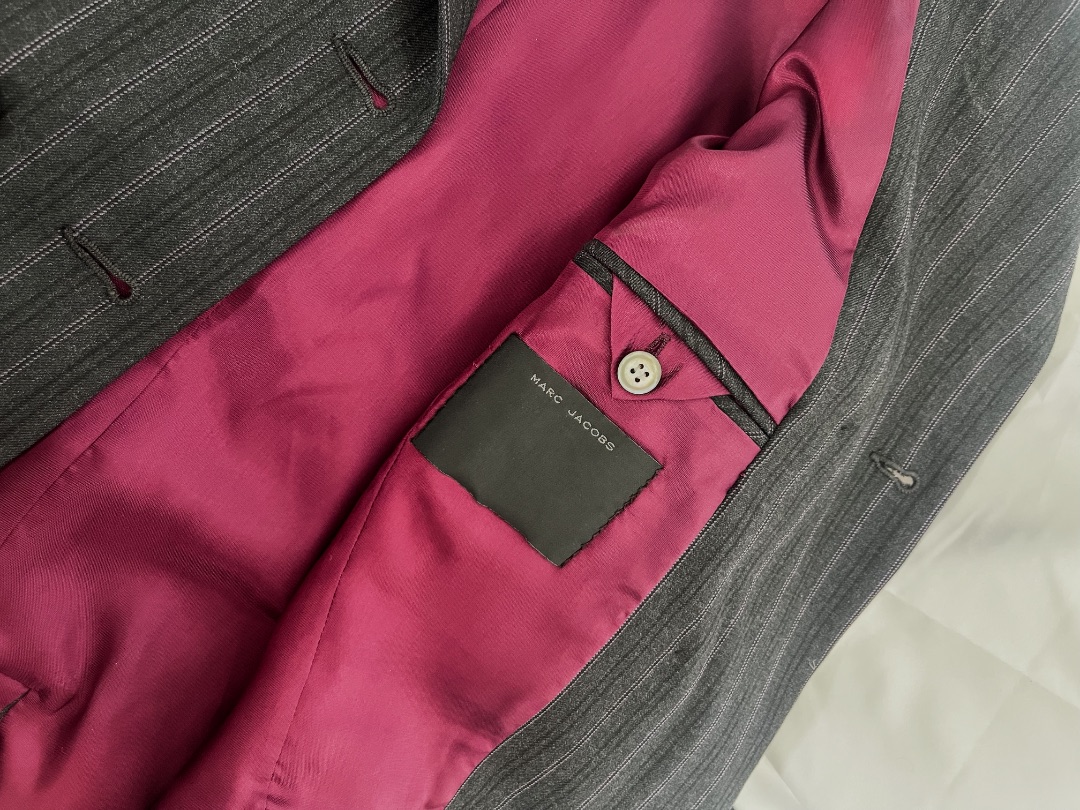 Thumbnail 548bfa0a-9668-4606-9231-bf5b134e2fb5