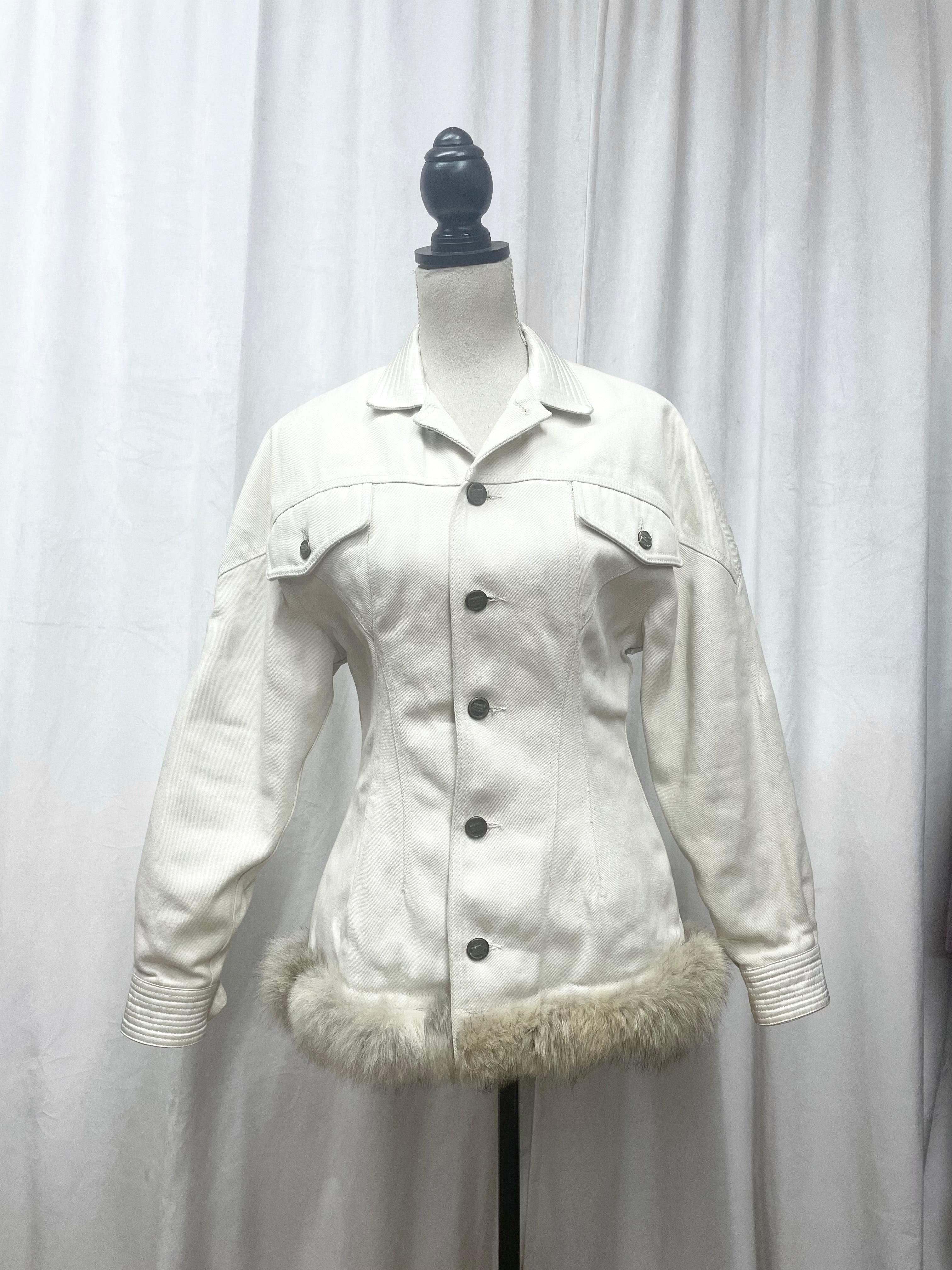 Thumbnail 711c1211-6aa4-4e9c-b1a2-51e6041ceba5