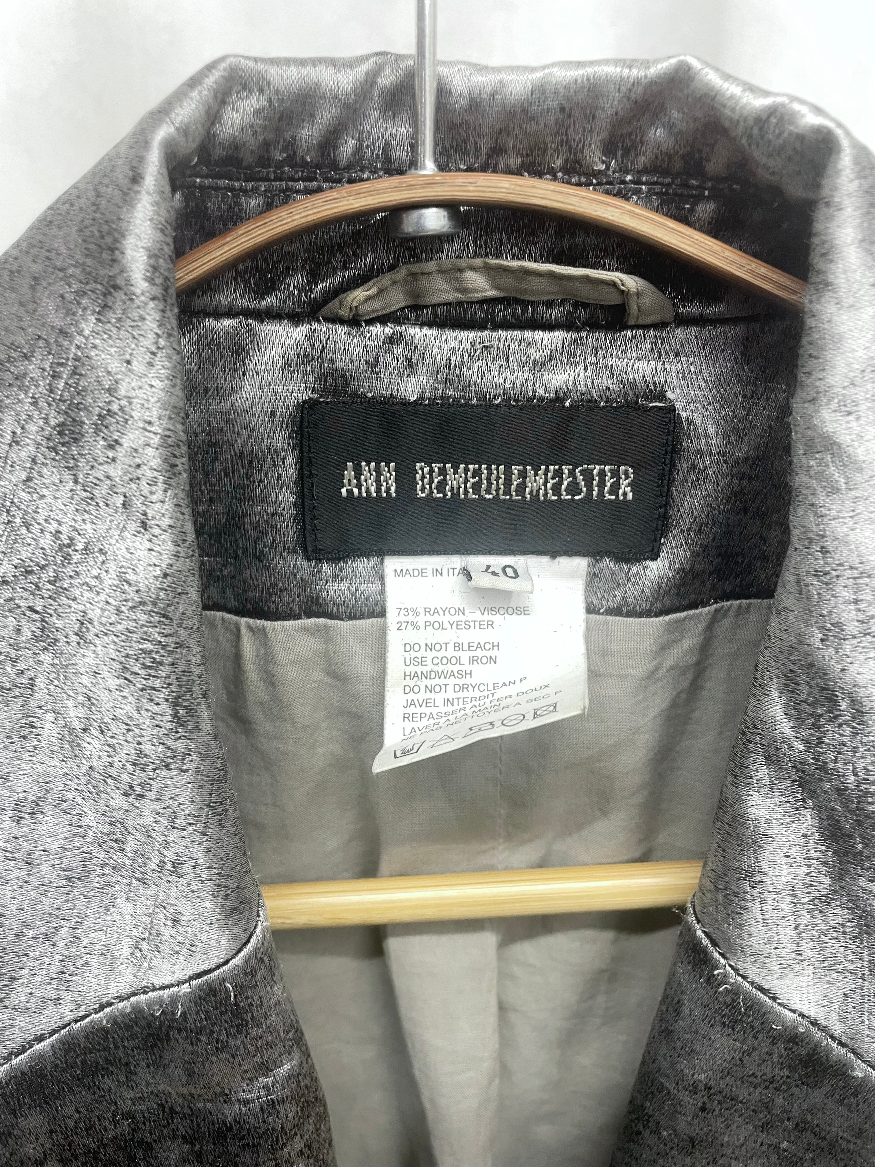 Thumbnail 64b7f380-9f9d-4281-83bb-ed0dc33cfe47