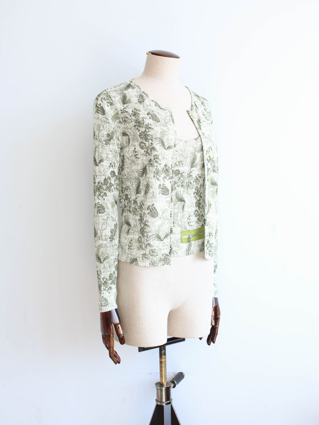 Thumbnail 04afabcb-88e9-4ed3-ad98-e4f40cf90562