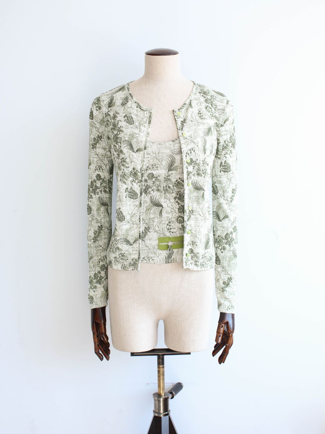 Thumbnail 66e6854a-47ed-4f75-8293-9c13652d83df