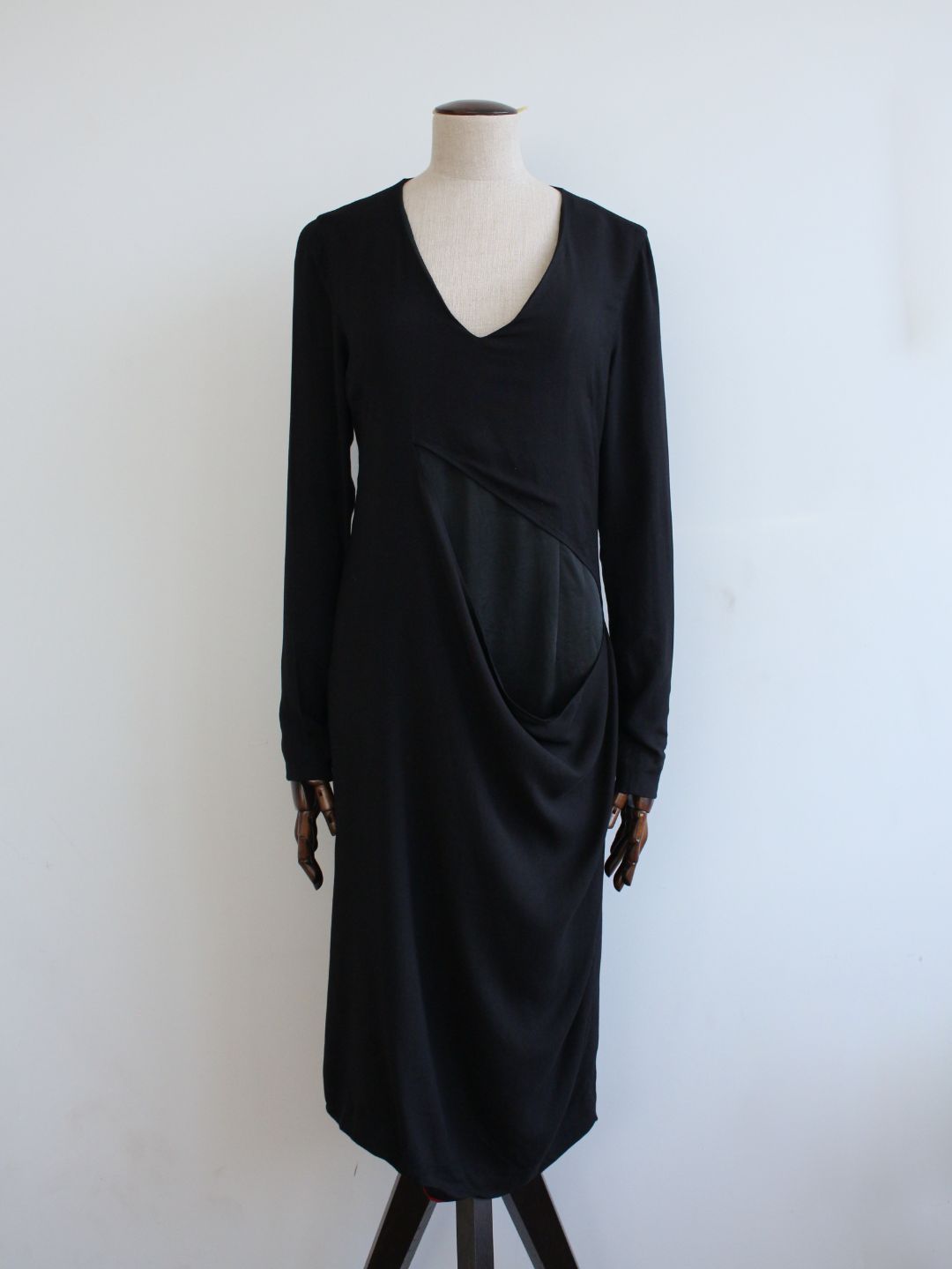 8ab8be9a-a971-43ba-928b-d763e04303e9