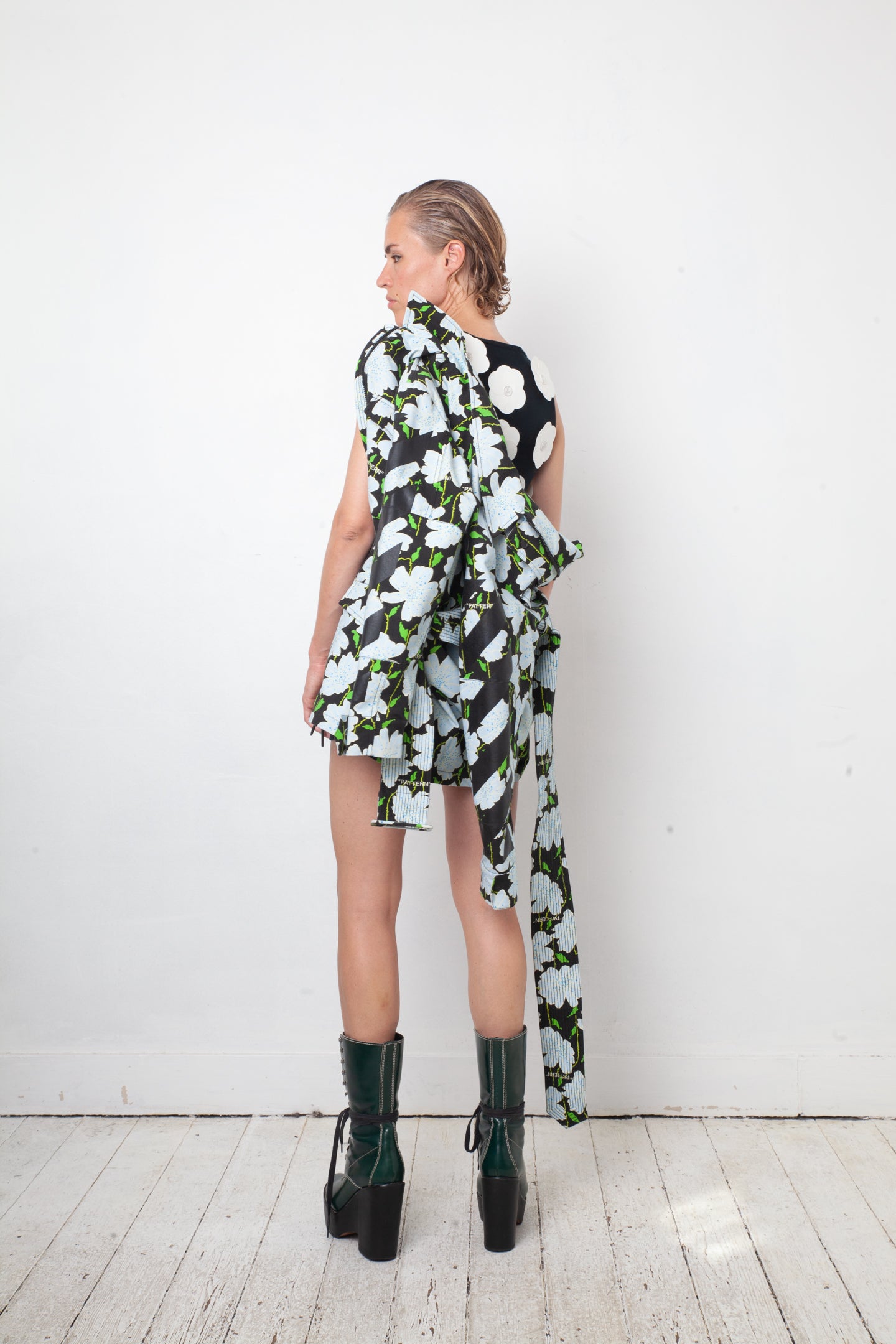 Thumbnail cb7d1a8b-8336-432a-aee3-38a5ebcc7998