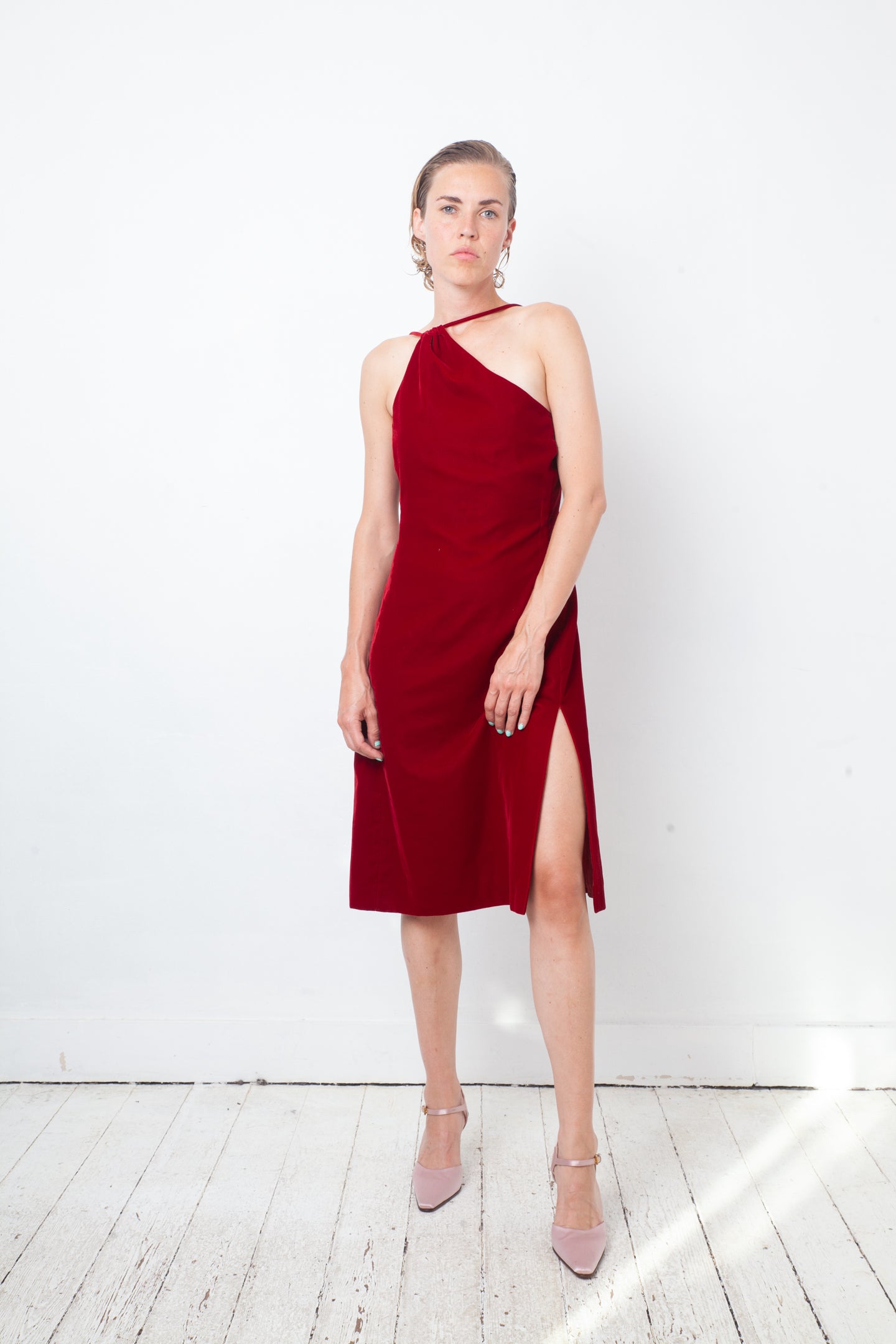 Emporio Armani 90's velvet asymmetric dress with high slit by GIORGIO ARMANI in size IT 40 from DRESSES category