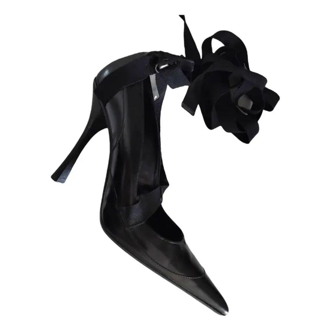 Gucci F/W 2002 Runway Ribbon Pumps by GUCCI in size EU 40 from SHOES category