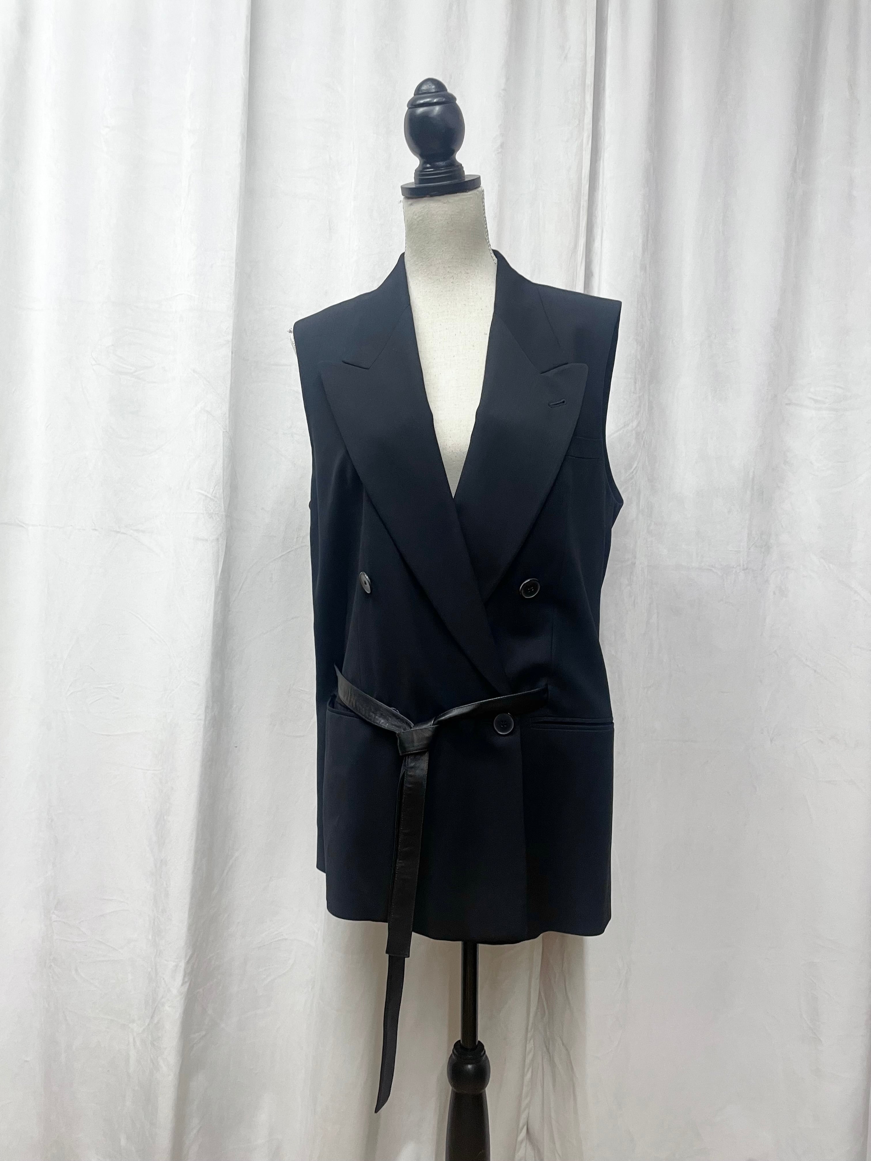 b1c30c19-6fd9-4ec1-9fc6-a6b213fdd393