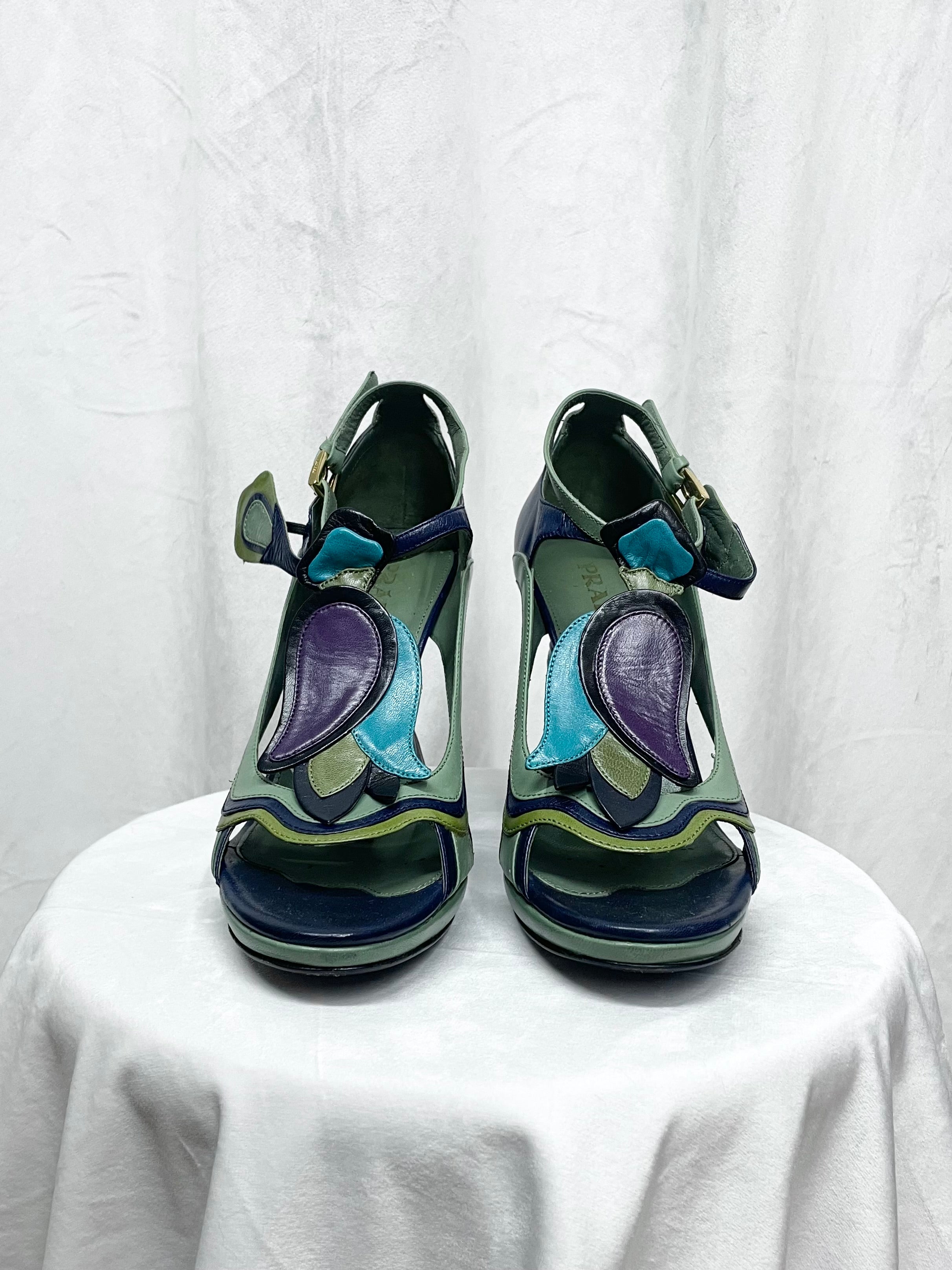 Thumbnail e2bfe246-9c78-4c21-baad-6a9c1b5edeca