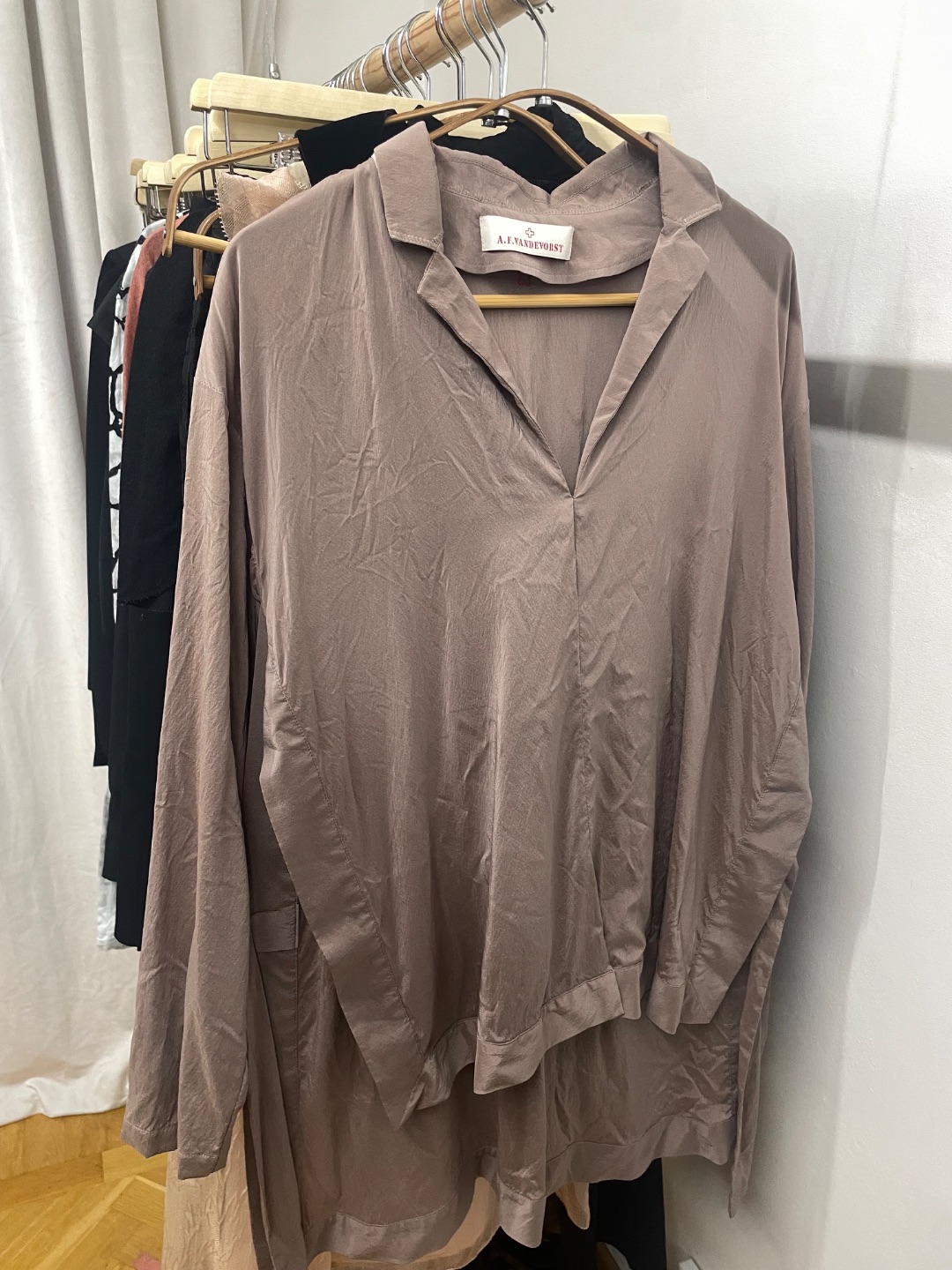 6f303e0f-e772-4713-a26b-4b5b5c2a42f7