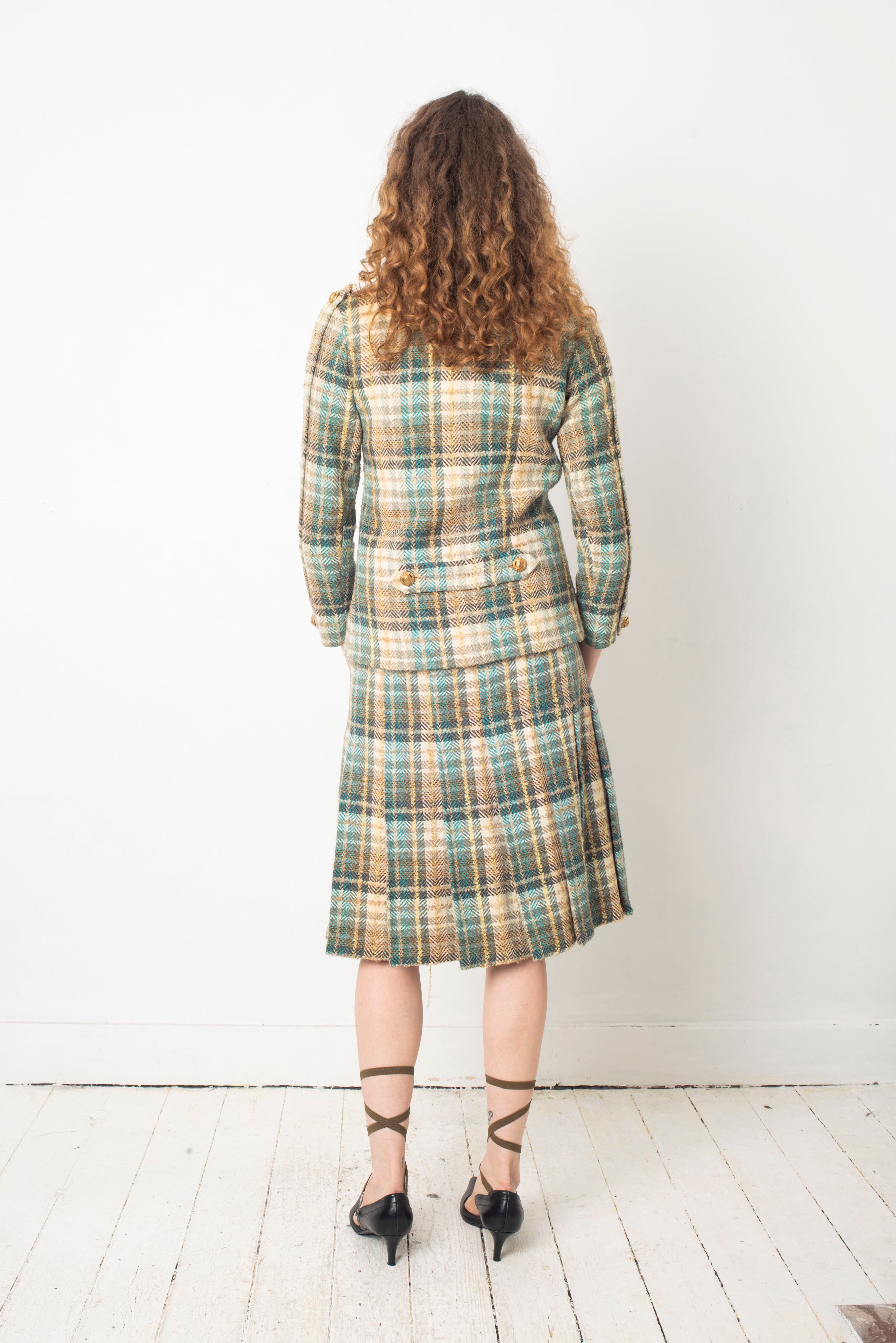 Thumbnail ae59259b-11a3-4e73-844a-ba3420438b55