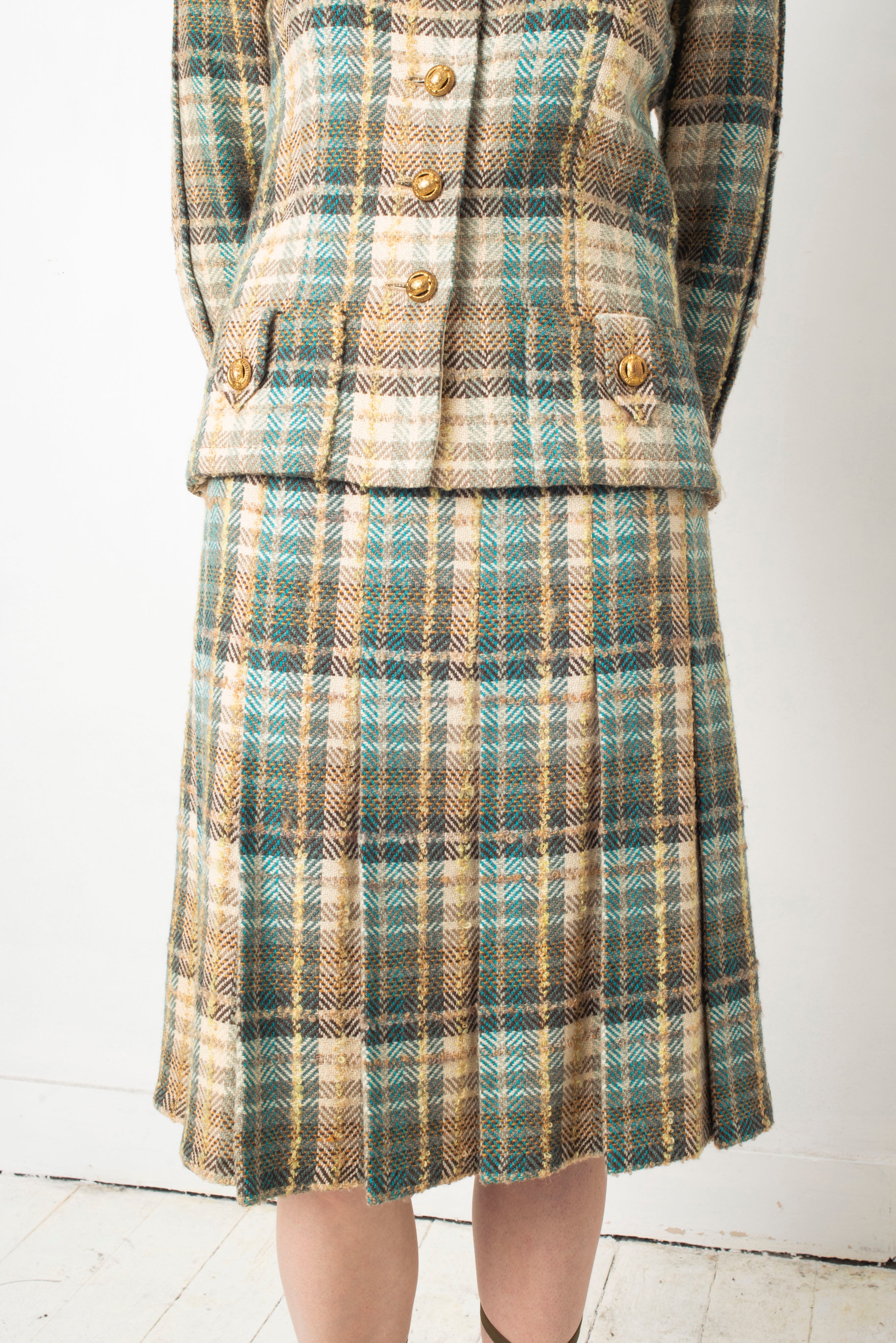 Thumbnail 352c823b-2350-404d-95e3-1f43d7084951