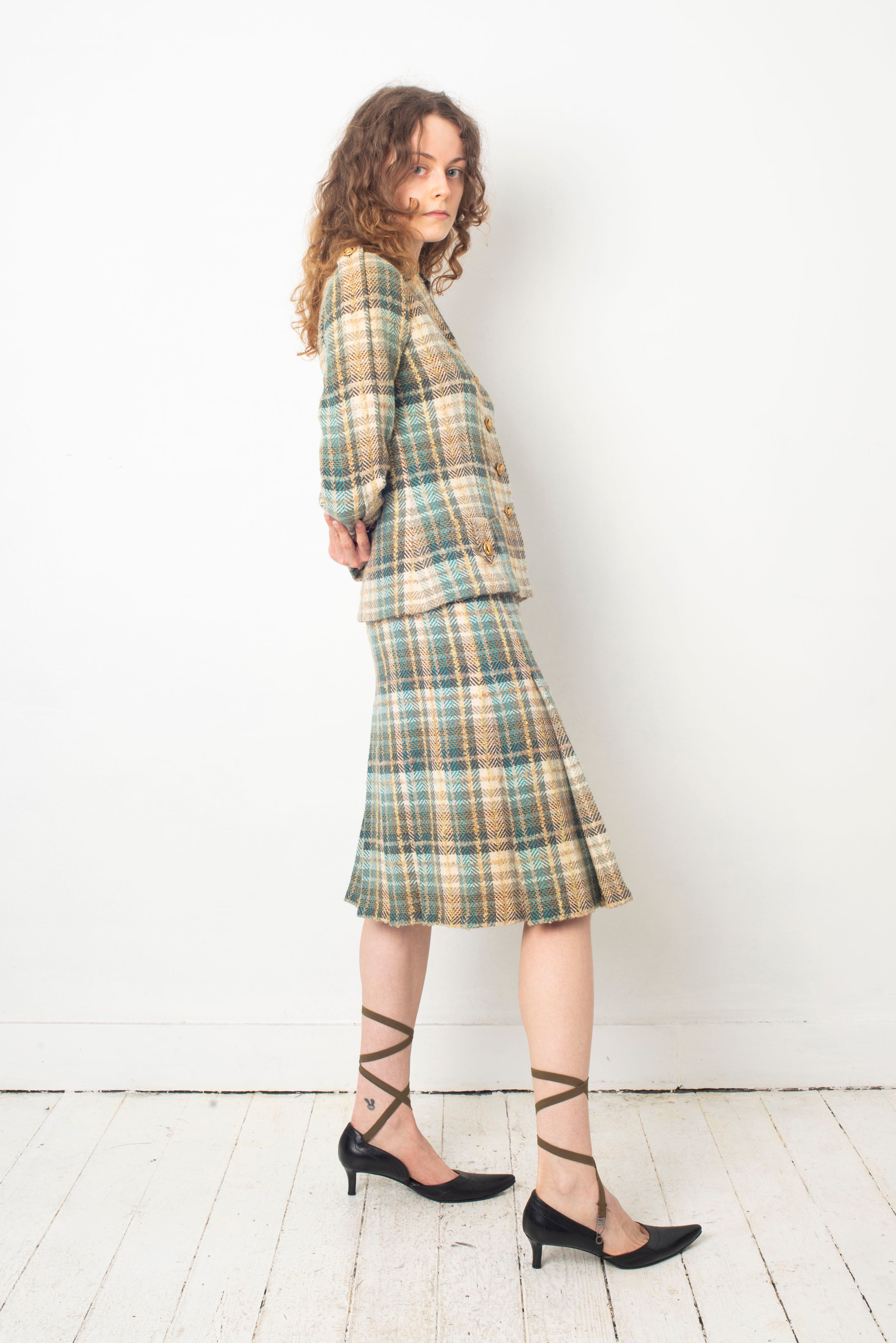 Thumbnail f393151a-4d75-4934-8754-10d8cab84418