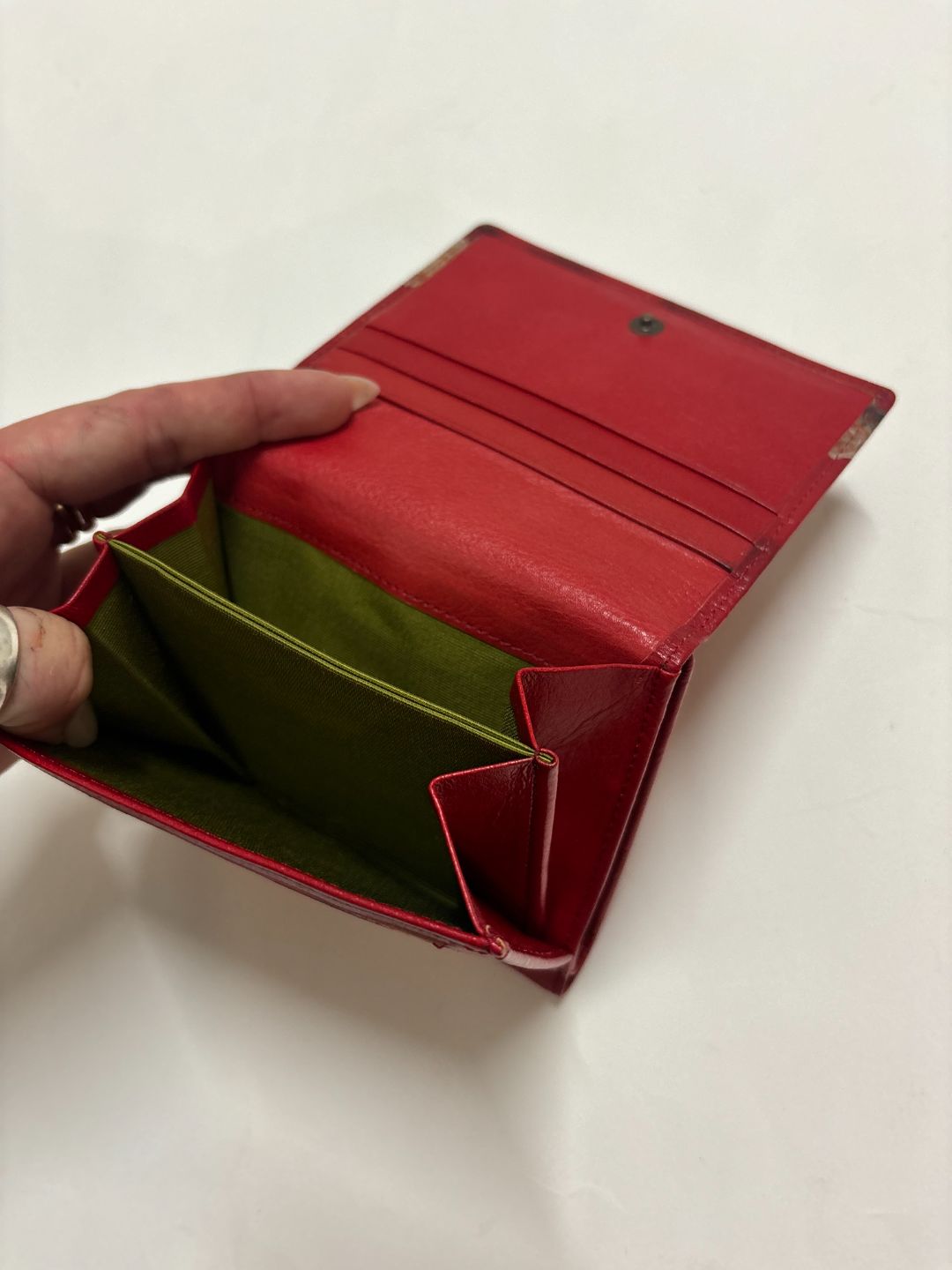 Thumbnail aad628a3-3c73-4101-8d76-e0fb8395d64b