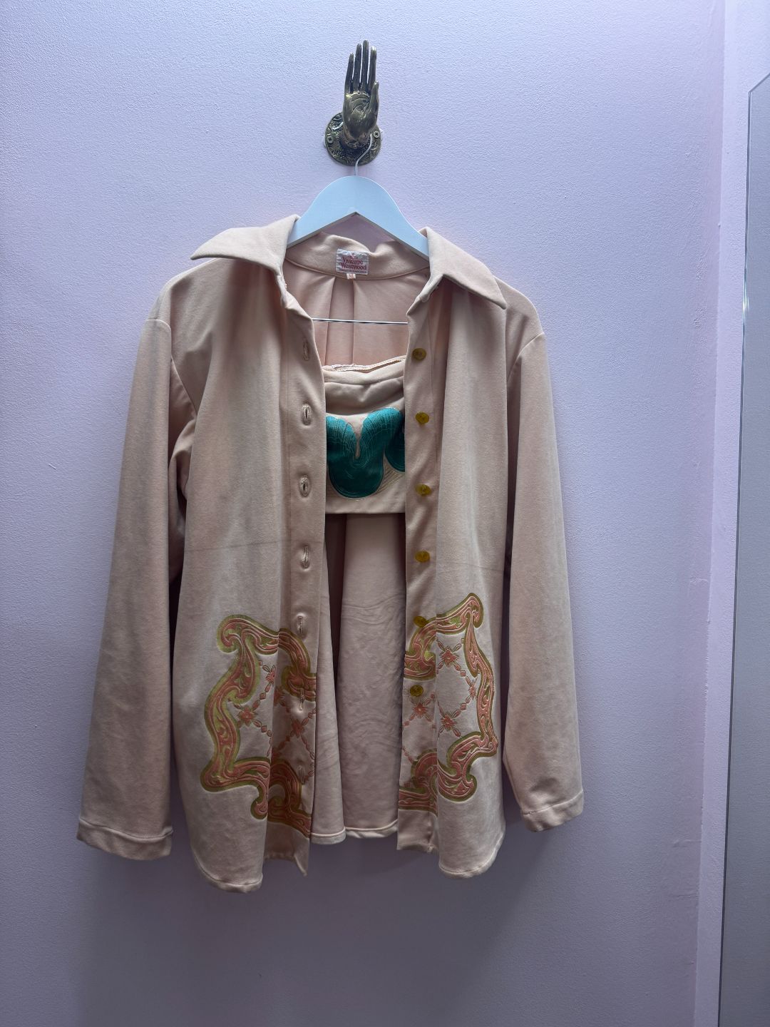 bf4e253d-41df-4ab2-a7c2-f98cd63101e8