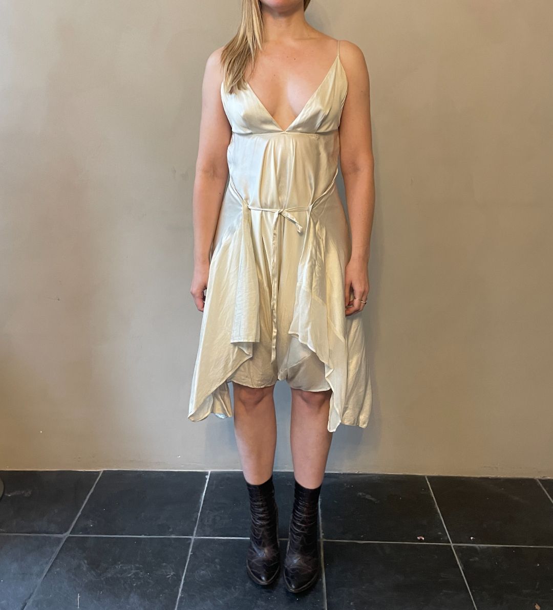 dc286a89-d0a3-4122-a9b9-493a8d34cb4d