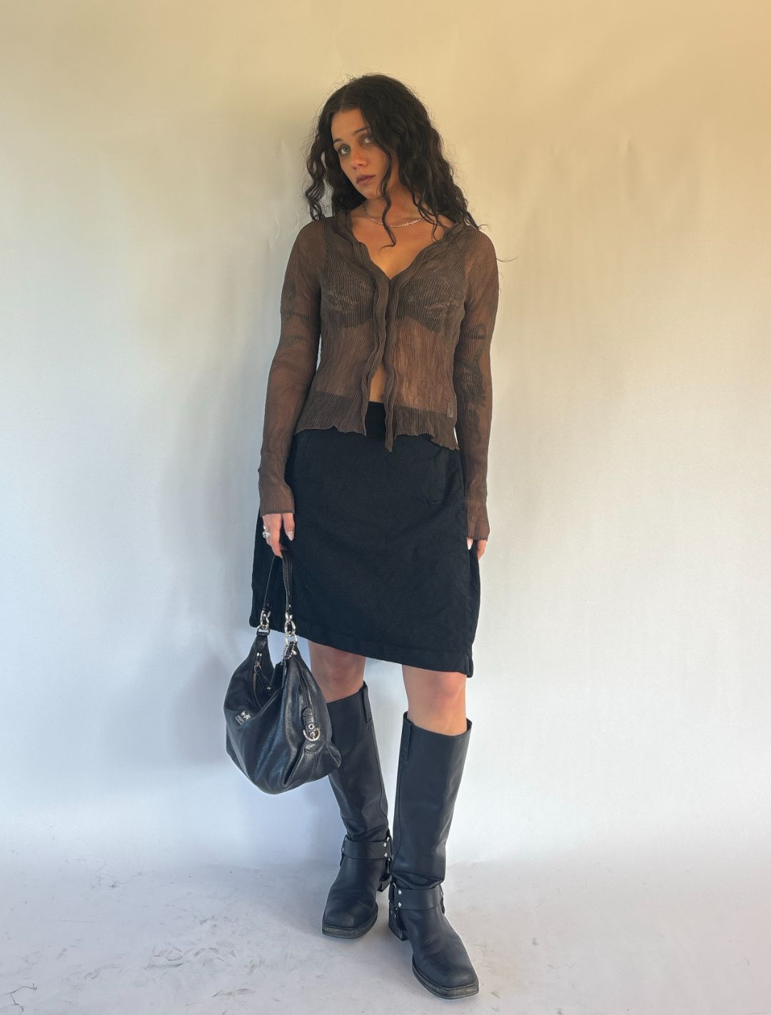 Thumbnail de03c7a8-4ff9-49b7-aca4-1f3a2a38385e