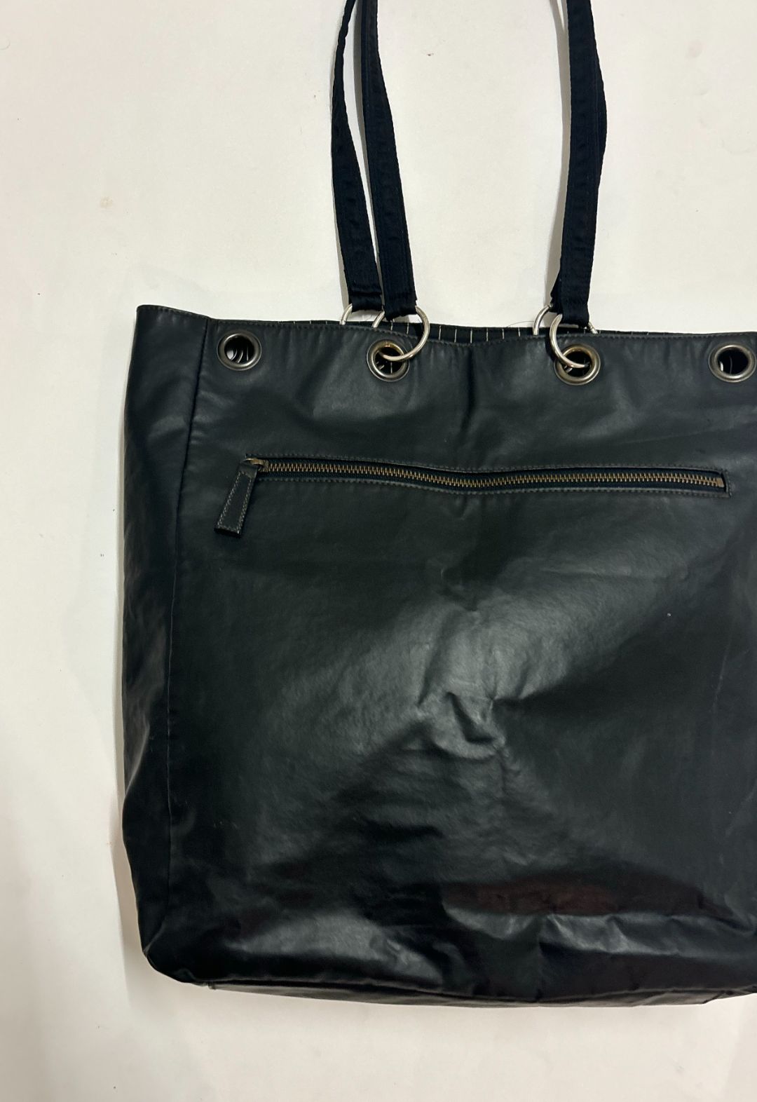 Thumbnail 990caf9c-00c5-4b63-a61e-f5f59b831372