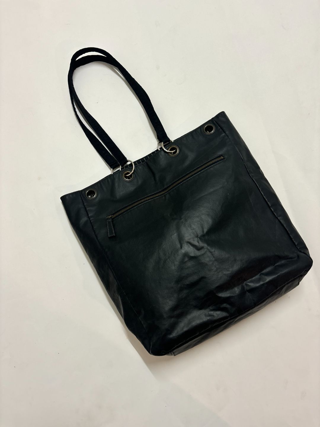 Thumbnail c5211ddd-1fd1-40e4-8640-e908819ac2bd