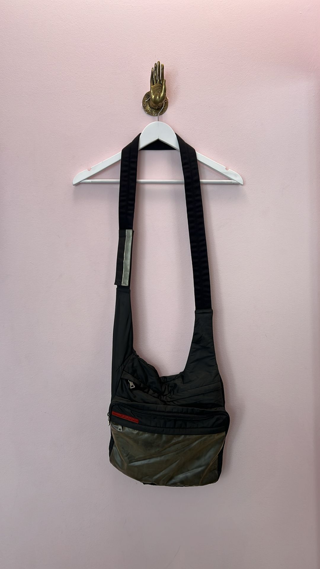 f2516c17-e76f-487f-99df-f4eefdfc4b8f