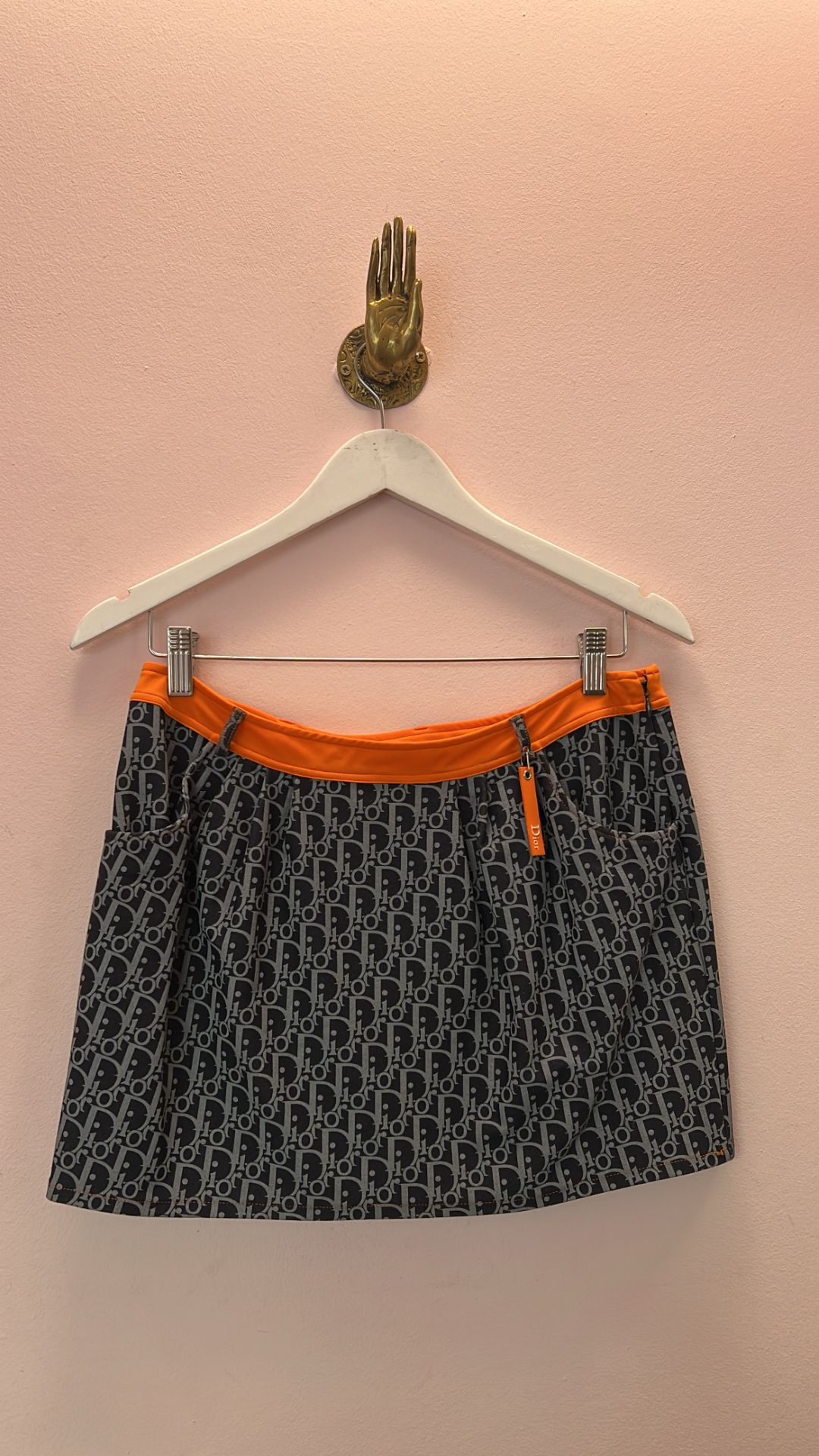 85935d4e-aa2e-4e88-a8a5-9d482a1dfcff