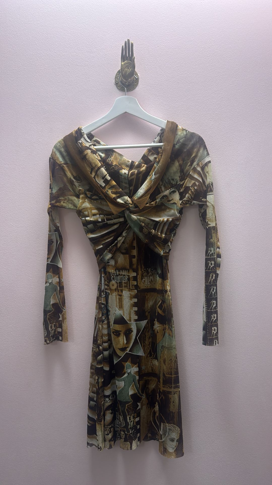 6f50bc31-4cac-4fe2-a4cf-2bfd4d7d246e