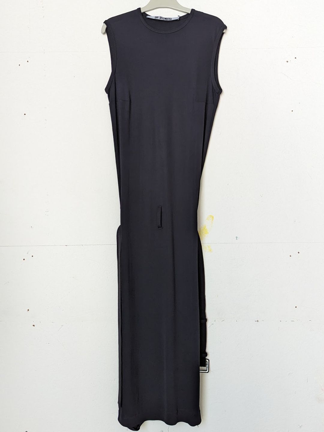 f2fc20ac-9ff5-4ad1-a7e4-d85ae7c1601f