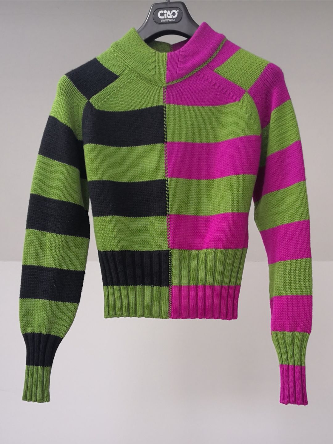 64dc09cf-995b-479f-a789-fbcdf914a9df