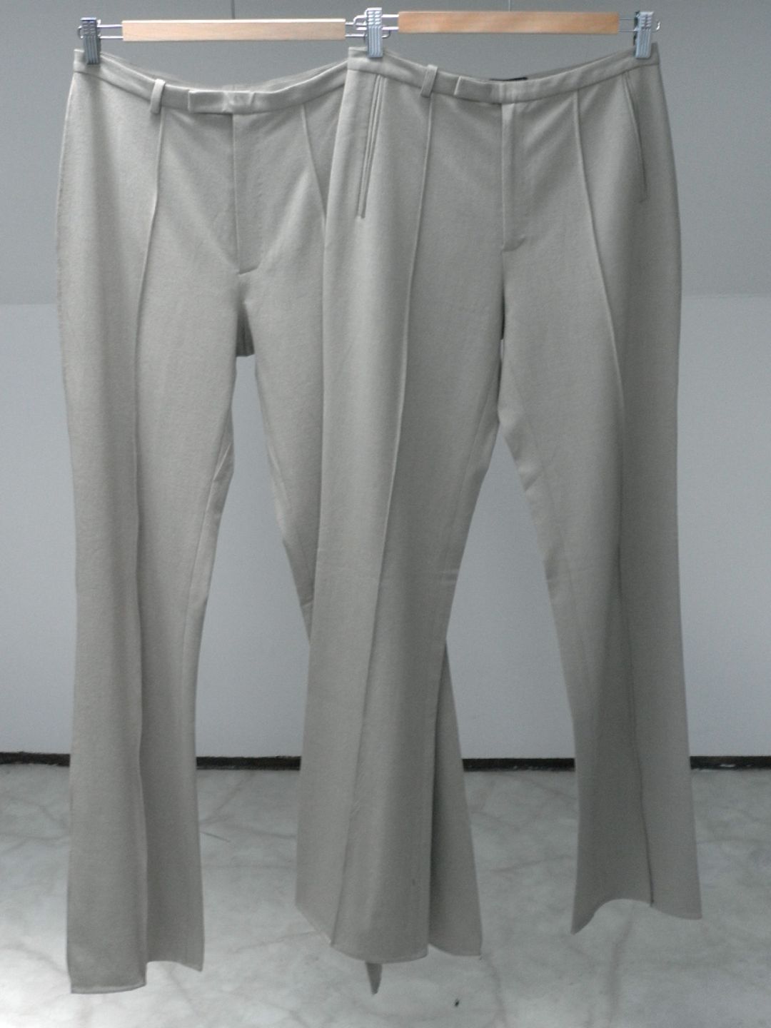 Udo Edling Beige trousers w/ pockets C.2003 by Udo Edling in size FR 38 from TROUSERS category