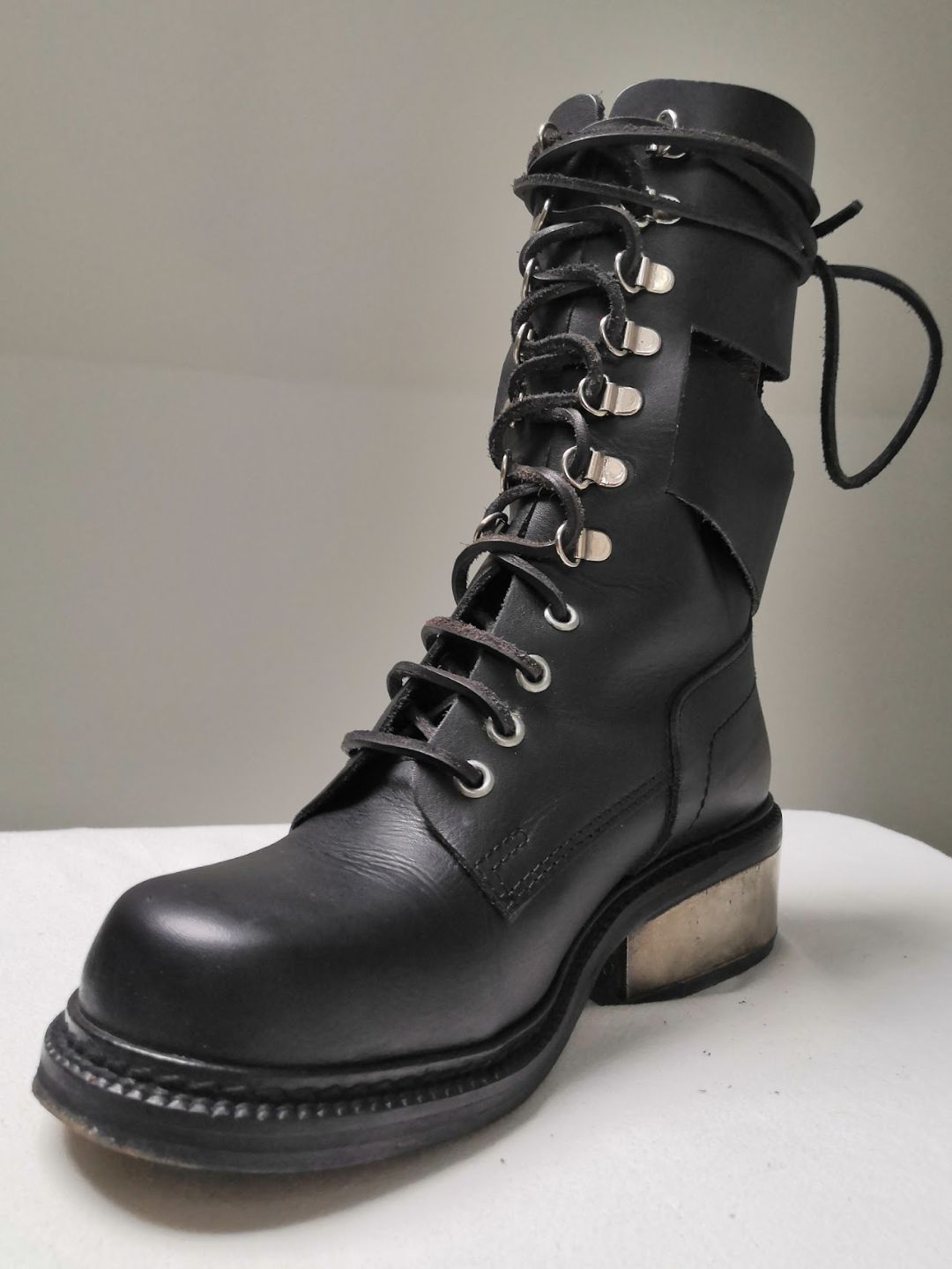 Dirk Bikkembergs Mid metal heels boots AW1994 by DIRK BIKKEMBERGS in size EU 36 from SHOES category