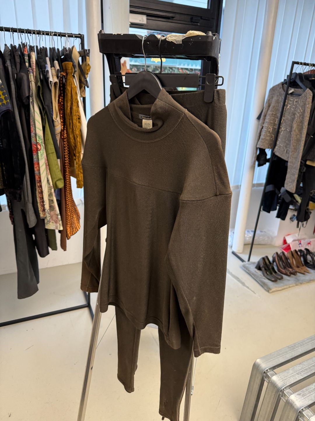 2ad2e97e-2fe0-45ab-a795-8d65227c0e7e