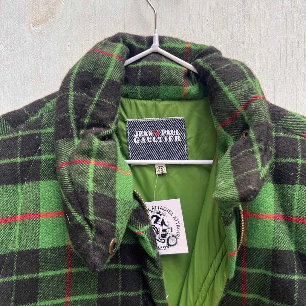 Thumbnail 630ee6a6-8e4e-419e-b242-ef9124d674a8