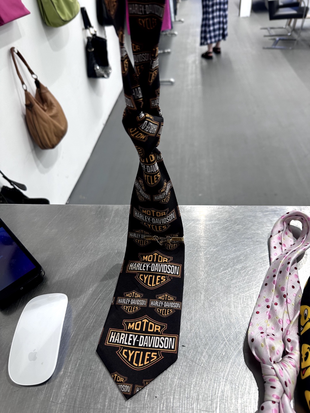 ee3db665-4a37-47d8-9771-e86eb4b0110f