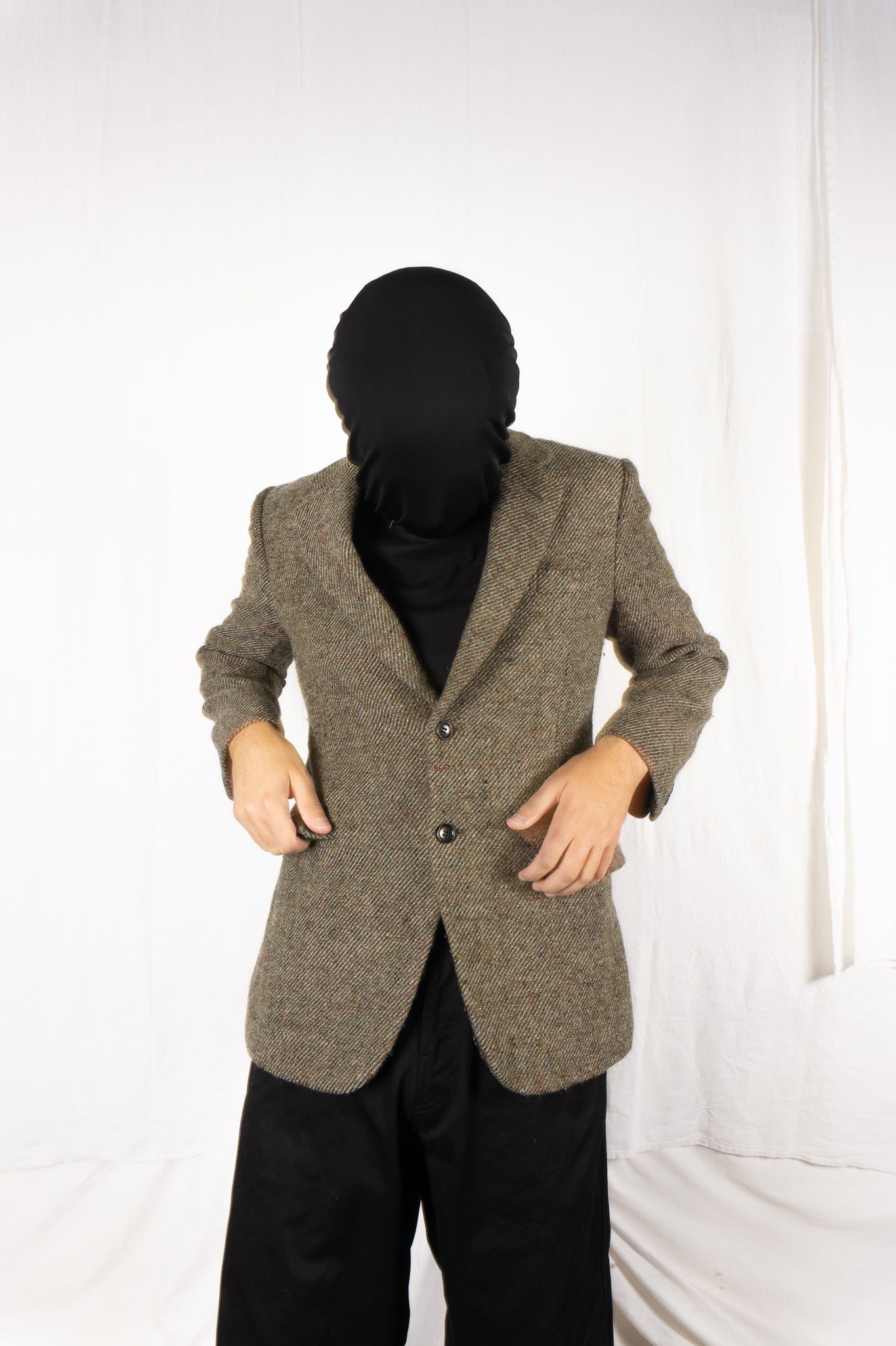 Thumbnail 086bc264-3184-41da-ac03-588a72852d6b