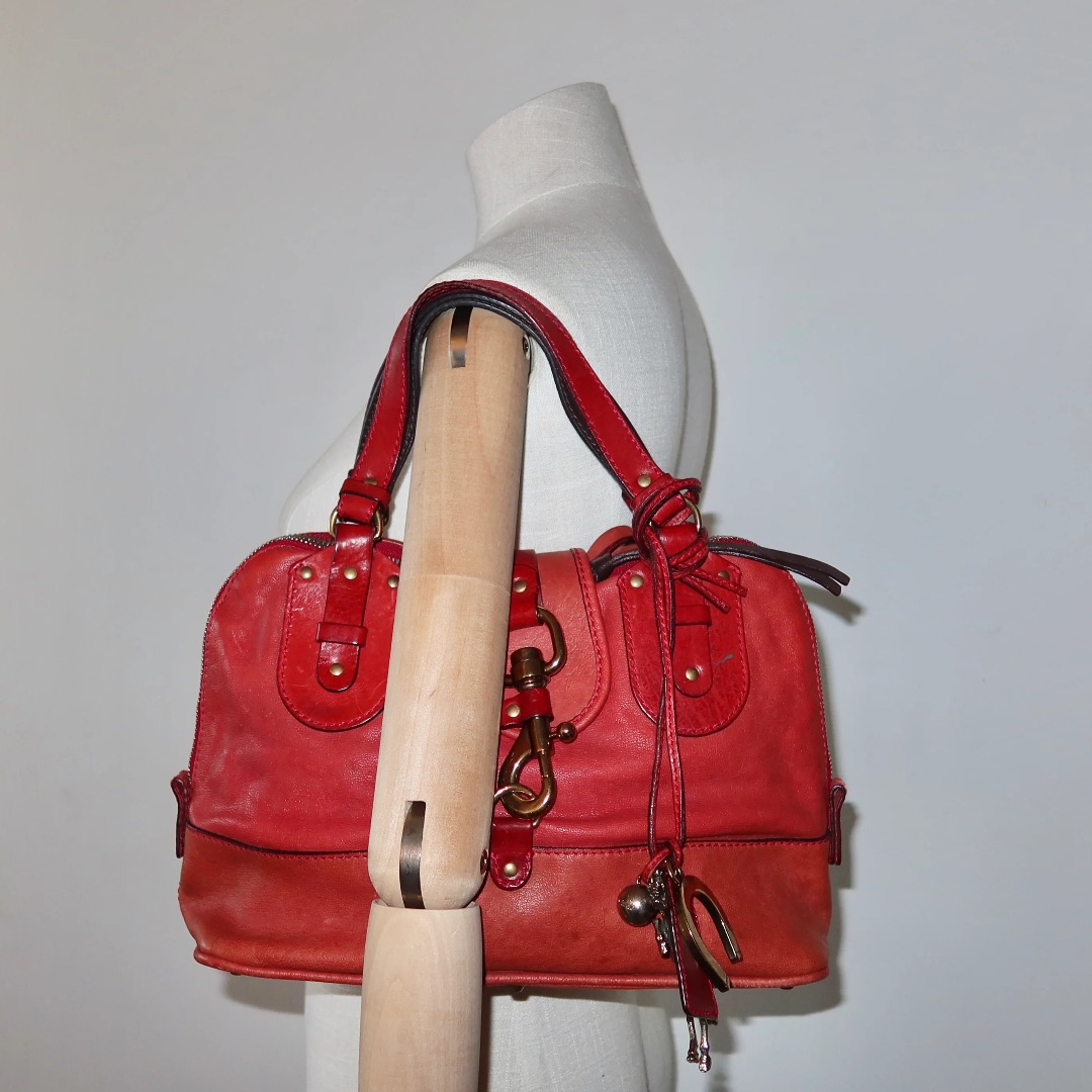 Thumbnail f0b02b0f-1be2-437b-bf8c-4eaace5bc511