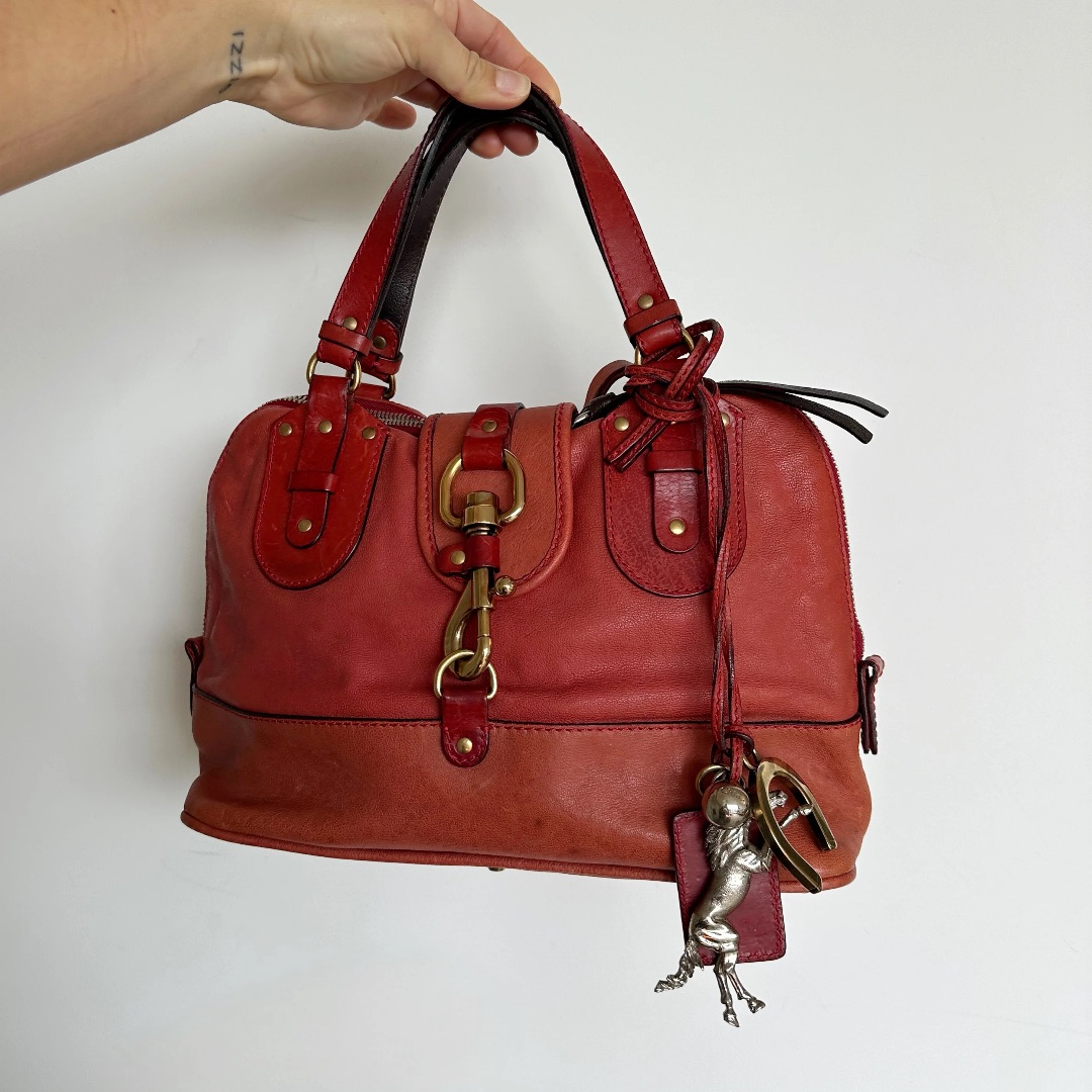 Thumbnail aba1206f-6543-4708-8d6e-2924fb14cbd0