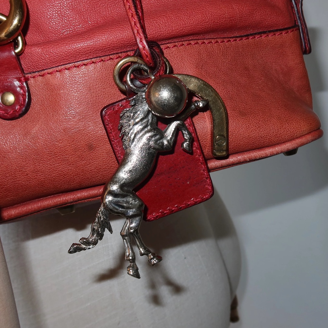 Thumbnail 618fa6c9-b4bc-478f-95b2-ff422c757e1d