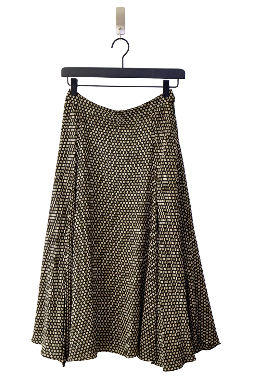 7af1b121-7793-4b49-b60a-5ba698dc15a3