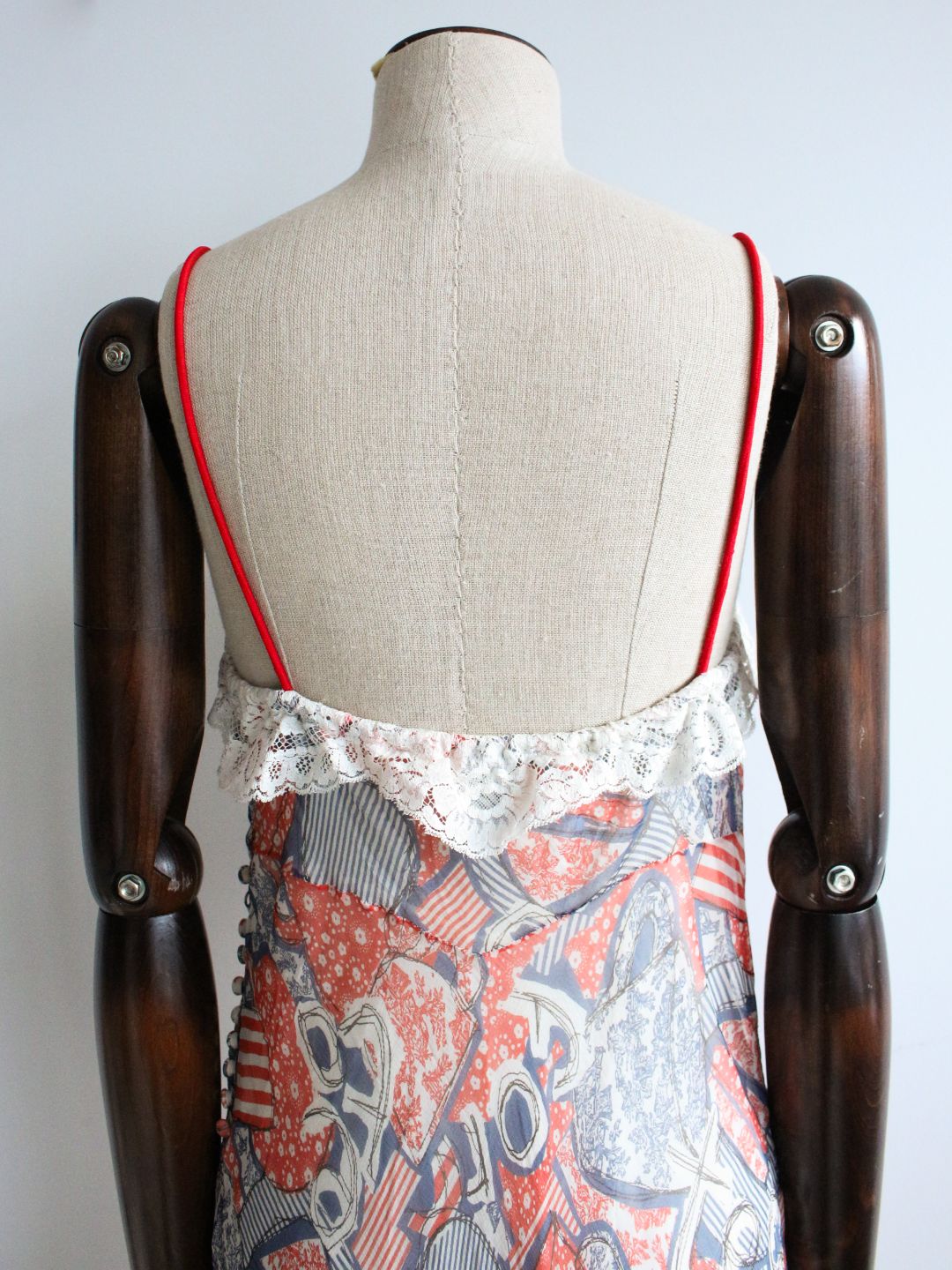 Thumbnail 893b42bd-59f3-46aa-b020-7d299bfb81c8