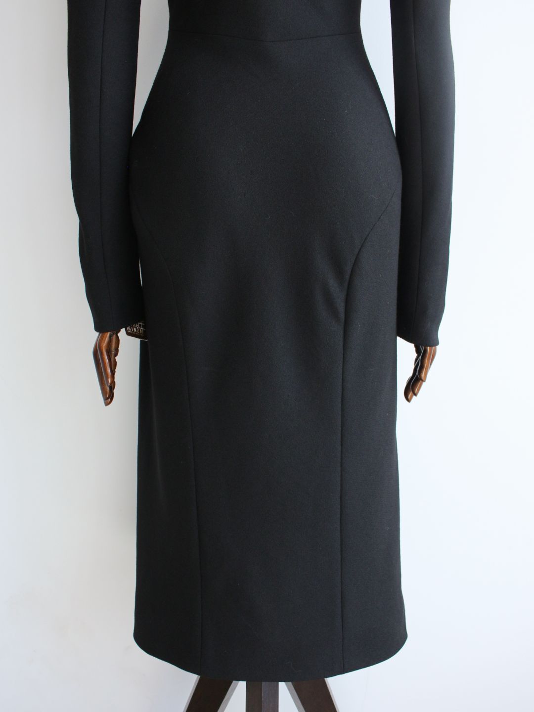 Thumbnail 38359108-7724-45fd-b987-92b0d334476a